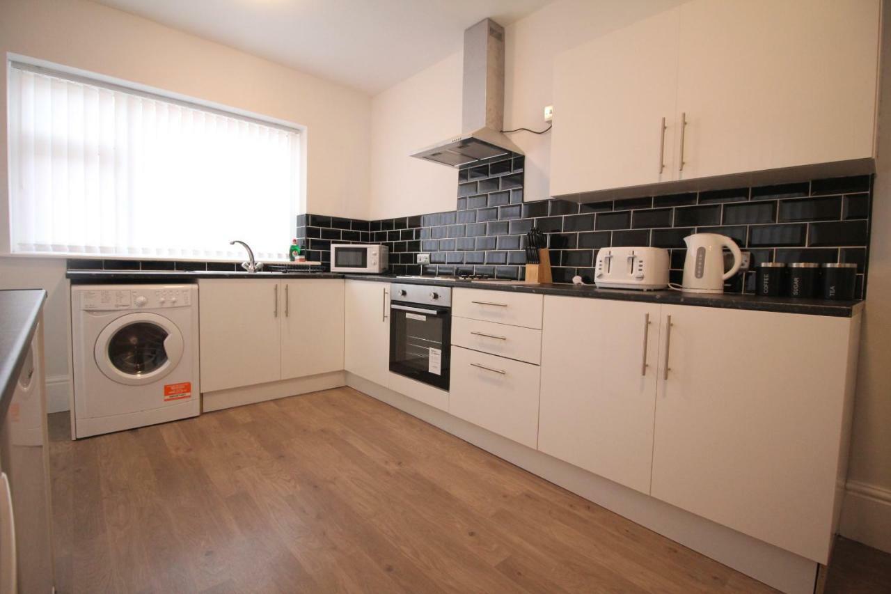 Regent Choice - Town Centre - Large Property Blackpool Extérieur photo