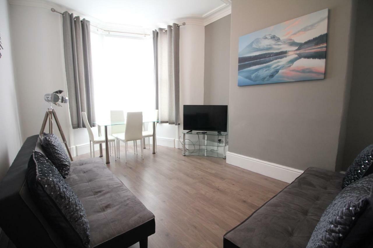 Regent Choice - Town Centre - Large Property Blackpool Extérieur photo