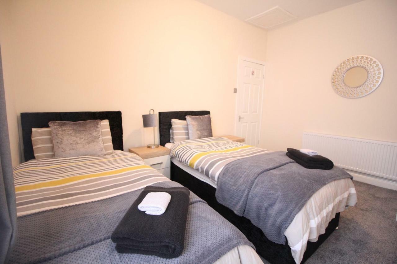 Regent Choice - Town Centre - Large Property Blackpool Extérieur photo