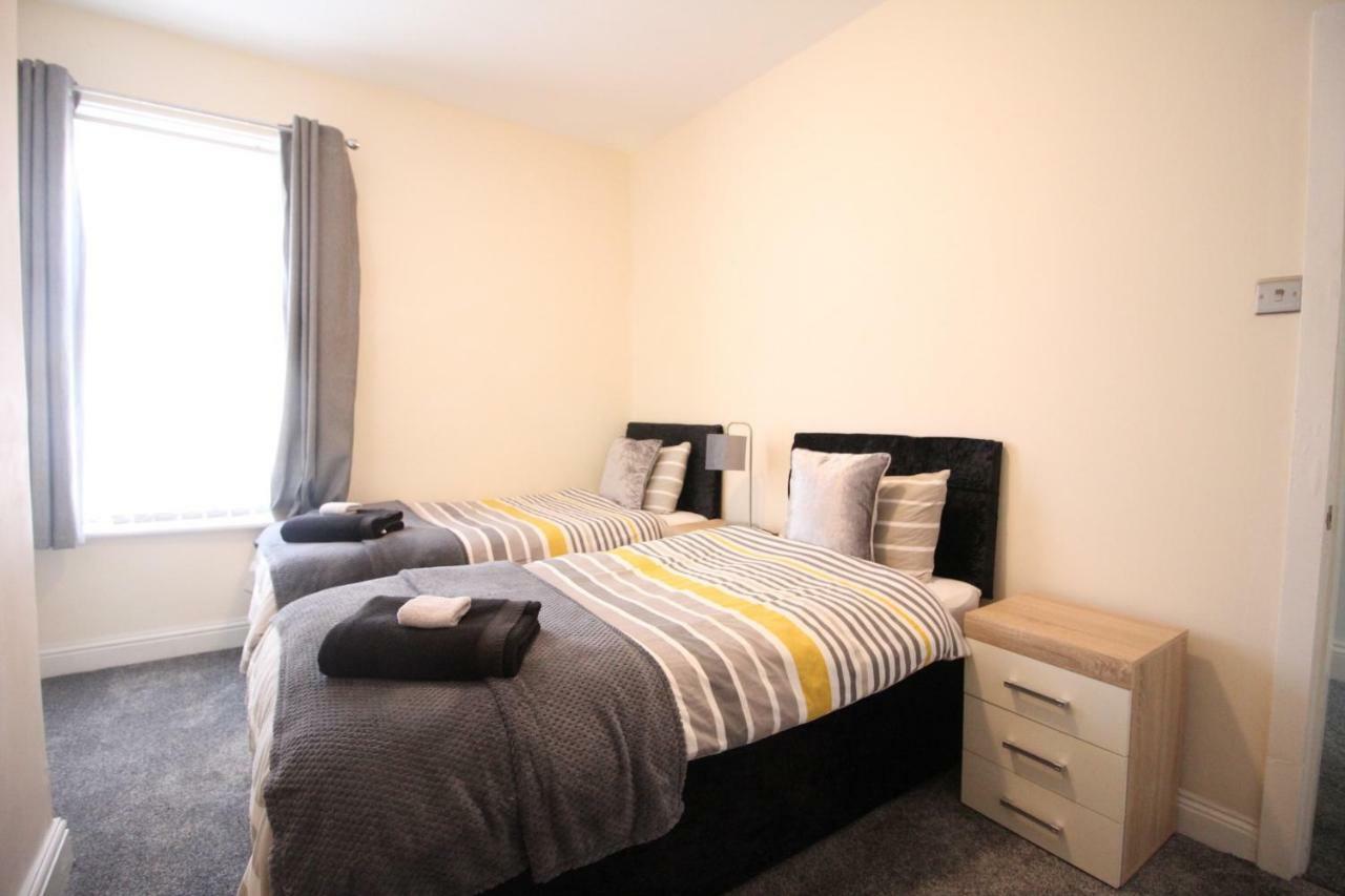 Regent Choice - Town Centre - Large Property Blackpool Extérieur photo